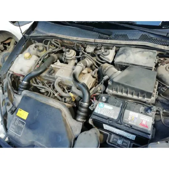 FORD FOCUS BERLINA (CAK) '2003 AMBIENTE NEGRO