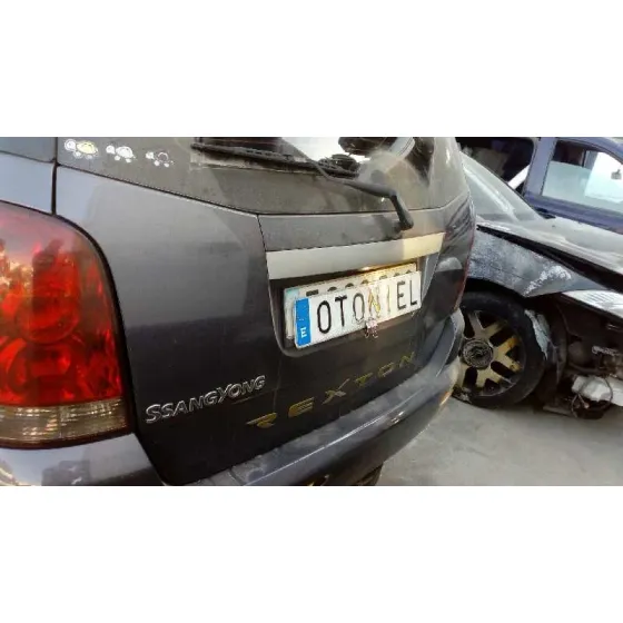 SSANGYONG REXTON '2005 2.7 TURBODIESEL CAT NEGRO