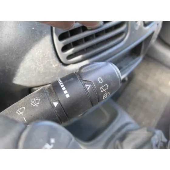 RENAULT MEGANE I FASE 2 BERLINA (BA0) '2001 1.9 DCI AUTHENTIQUE PLATA