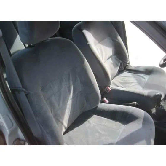 RENAULT MEGANE I FASE 2 BERLINA (BA0) '2001 1.9 DCI AUTHENTIQUE PLATA