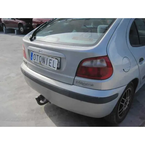 RENAULT MEGANE I FASE 2 BERLINA (BA0) '2001 1.9 DCI AUTHENTIQUE PLATA