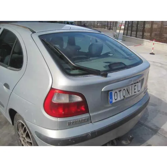 RENAULT MEGANE I FASE 2 BERLINA (BA0) '2001 1.9 DCI AUTHENTIQUE PLATA