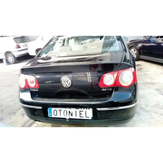 VOLKSWAGEN PASSAT BERLINA (3C2) '2007 2.0 TDI NEGRO