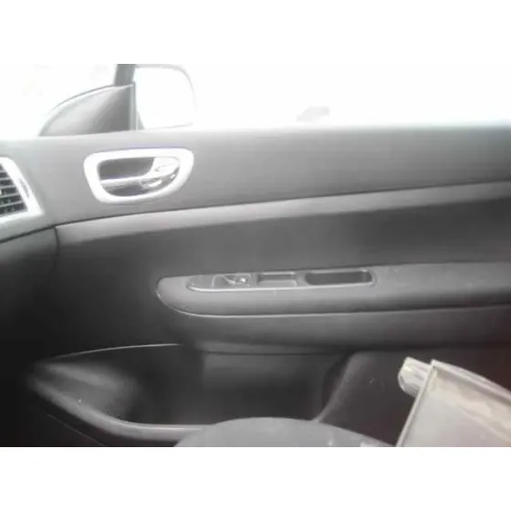 PEUGEOT 307 BERLINA (S2) '2007 D-SIGN GRIS