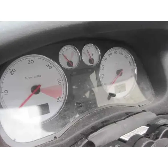 PEUGEOT 307 BERLINA (S2) '2007 D-SIGN GRIS