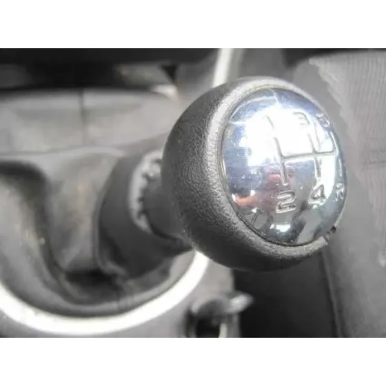 PEUGEOT 307 BERLINA (S2) '2007 D-SIGN GRIS