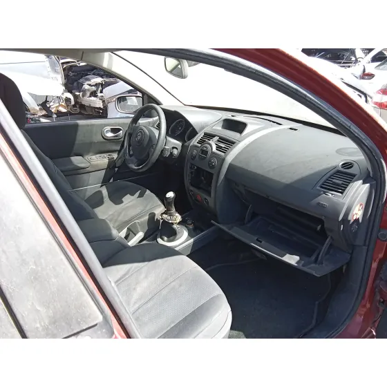 Renault MEGANE II (BM0/1_, CM0/1_) 2002