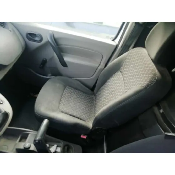 RENAULT KANGOO '2011 FURGON COMPACT COMFORT BLANCO