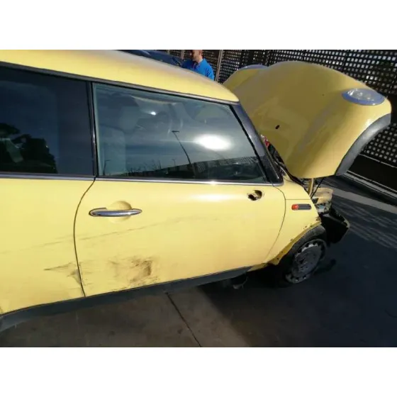 MINI MINI (R50,R53) '2002 ONE AMARILLO