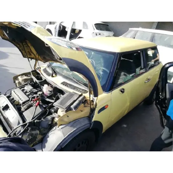 MINI MINI (R50,R53) '2002 ONE AMARILLO