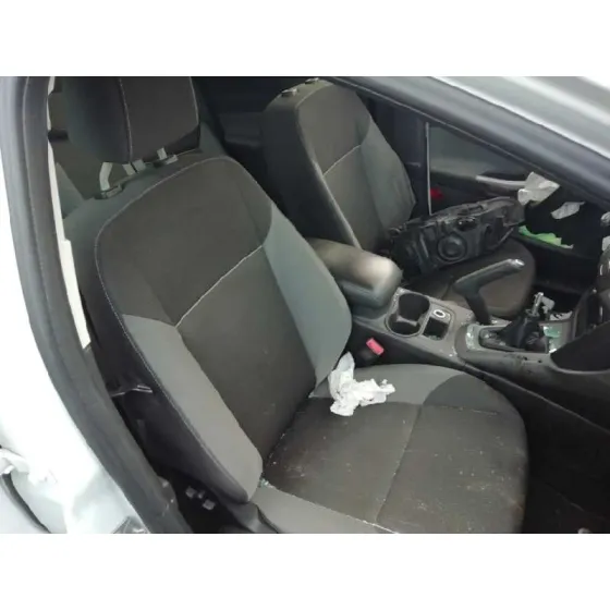 FORD FOCUS LIM. (CB8) '2014 TREND BLANCO