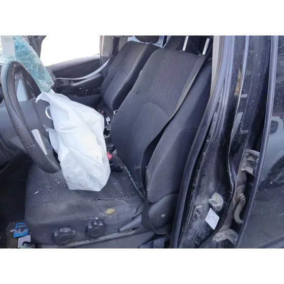 Nissan NAVARA NP300 (D40) 2005