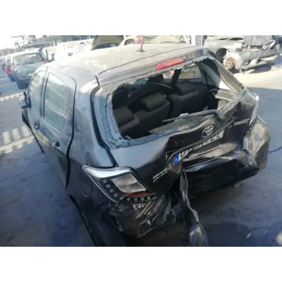 TOYOTA YARIS '2014 ACTIVE GRIS