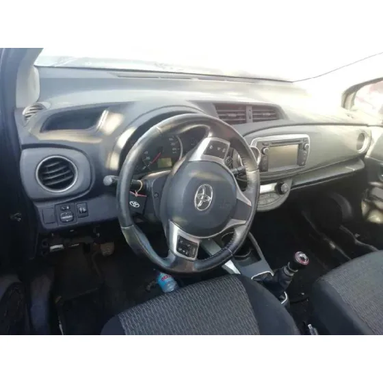 TOYOTA YARIS '2014 ACTIVE GRIS