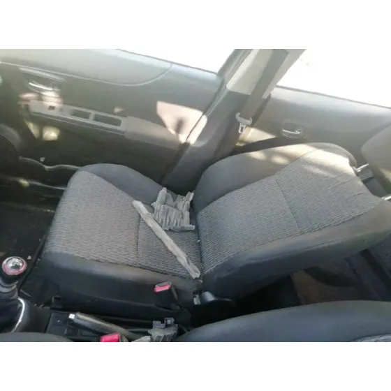 TOYOTA YARIS '2014 ACTIVE GRIS