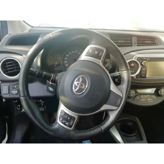 TOYOTA YARIS '2014 ACTIVE GRIS
