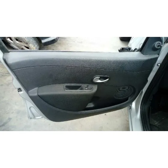 RENAULT CLIO III '2009 TOM TOM EDITION PLATA