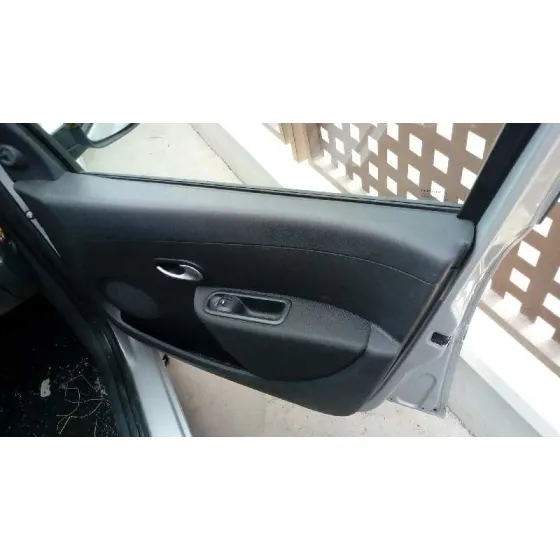 RENAULT CLIO III '2009 TOM TOM EDITION PLATA
