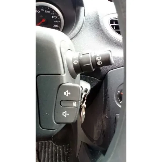RENAULT CLIO III '2009 TOM TOM EDITION PLATA