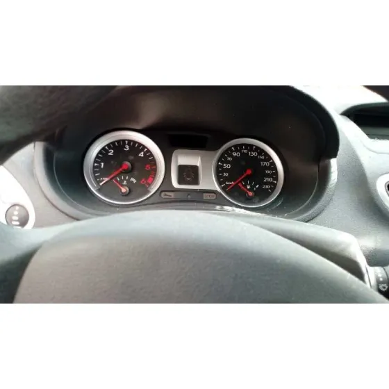 RENAULT CLIO III '2009 TOM TOM EDITION PLATA