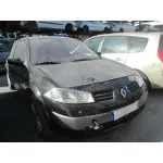 RENAULT MEGANE II BERLINA 3P RENAULT MEGANE II BERLINA 3P '2002 CONFORT AUTHENTIQUE NEGRO 2002