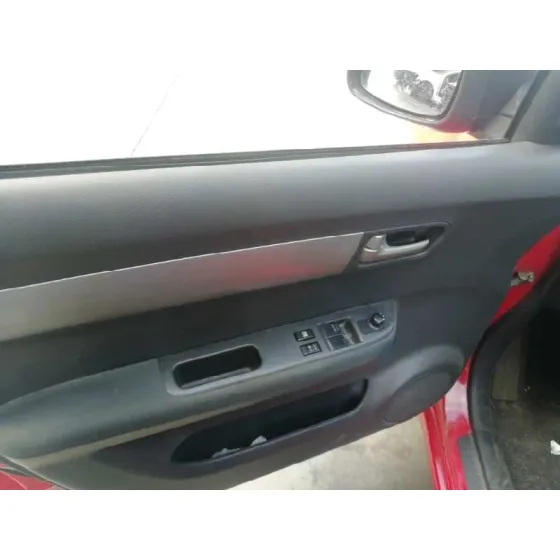 SUZUKI SWIFT BERLINA (MZ) '2007 GL (5-PTAS.) ROJO