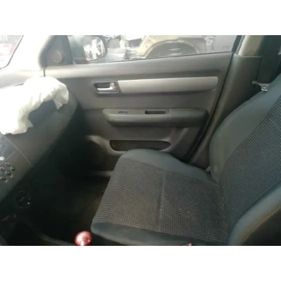 SUZUKI SWIFT BERLINA (MZ) '2007 GL (5-PTAS.) ROJO