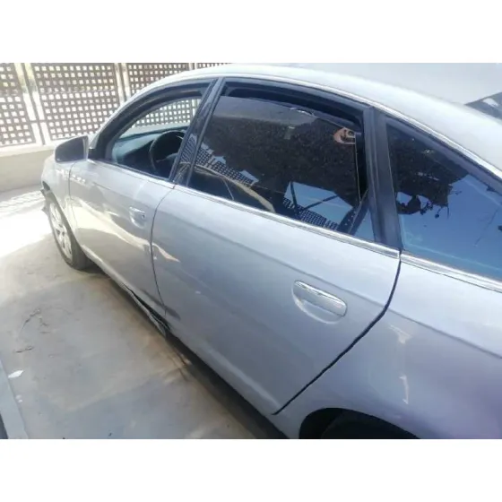 AUDI A6 BERLINA (4F2) '2005 2.7 TDI GRIS