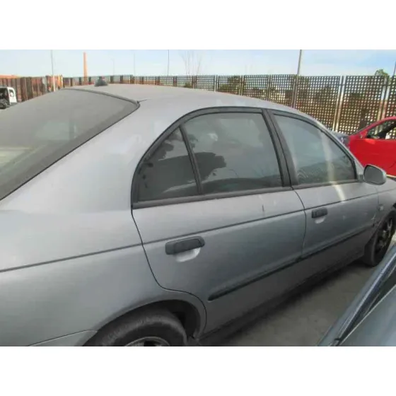 HONDA ACCORD BERLINA (CG7-9/CH1-7) '2002 1.8I S (CG8) PLATA