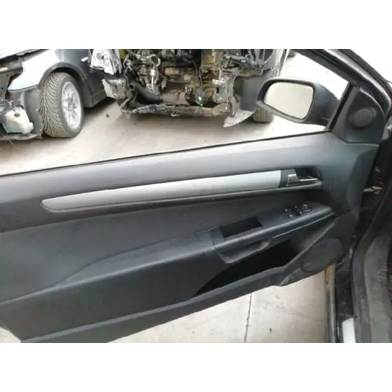 OPEL ASTRA GTC '2007 1.7 16V CDTI NEGRO