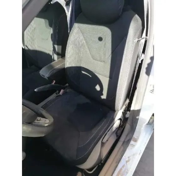 RENAULT CLIO IV '2019 0.9 BLANCO