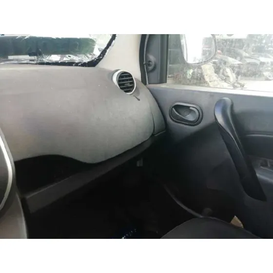 RENAULT KANGOO '2014 FURGON PROFESSIONAL BLANCO