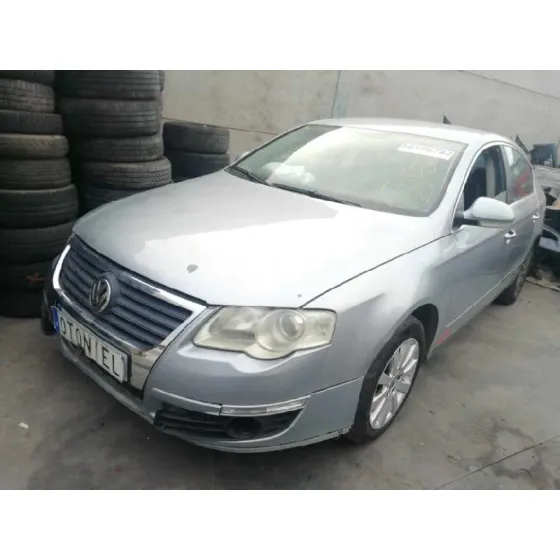 VOLKSWAGEN PASSAT BERLINA (3C2) '2008 ADVANCE GRIS