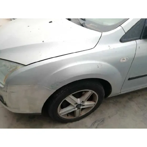 FORD FOCUS BERLINA (CAP) '2006 TREND GRIS