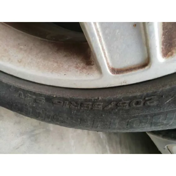 FORD FOCUS BERLINA (CAP) '2006 TREND GRIS