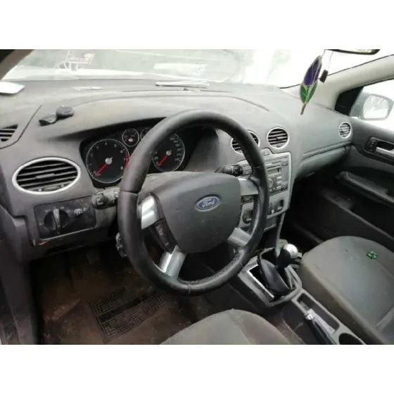 FORD FOCUS BERLINA (CAP) '2006 TREND GRIS