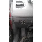 RENAULT MEGANE II BERLINA 3P RENAULT MEGANE II BERLINA 3P '2002 CONFORT AUTHENTIQUE ROJO 2002
