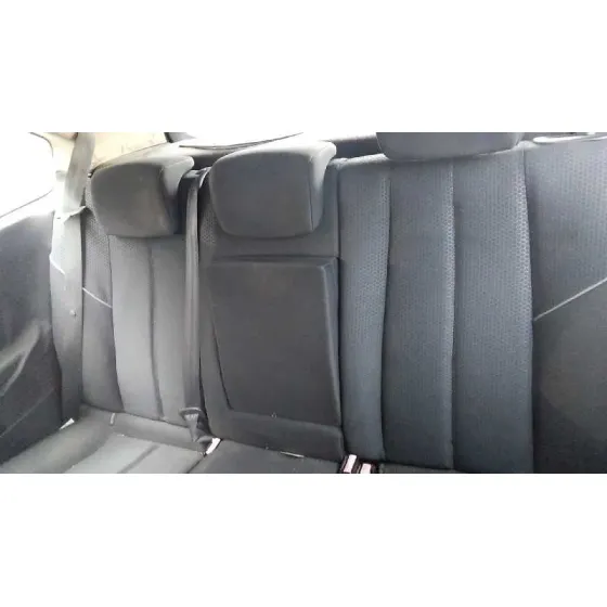 RENAULT MEGANE II BERLINA 3P '2002 CONFORT AUTHENTIQUE ROJO