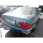 MERCEDES-BENZ CLASE E (W210) BERLINA DIESEL MERCEDES CLASE E (W210) BERLINA DIESEL '1998 220 DIESEL (210.004) AZUL AGUAMARINA 1996