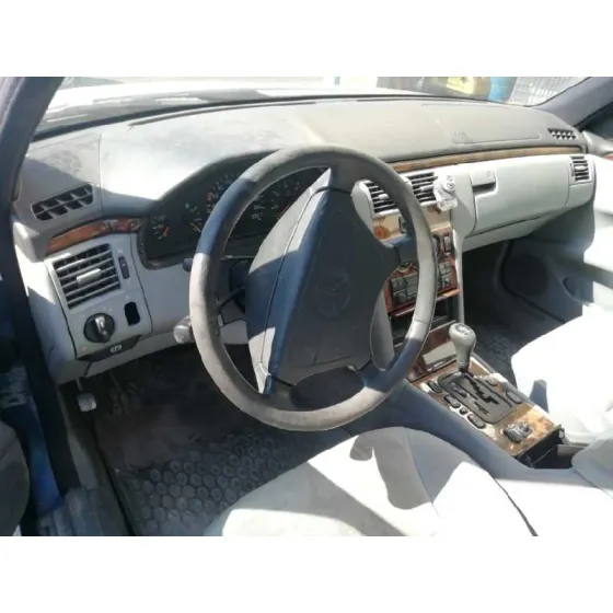 MERCEDES CLASE E (W210) BERLINA DIESEL '1998 220 DIESEL (210.004) AZUL AGUAMARINA