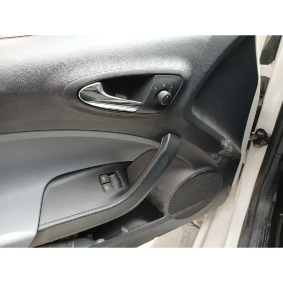 Seat IBIZA SC (6J1) 2013