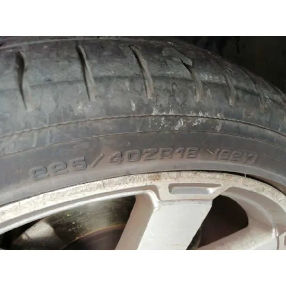 FORD FOCUS BERLINA (CAP) '2006 SPORT GRIS OSCURO