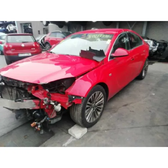OPEL INSIGNIA BERLINA '2014 EXCELLENCE ROJO