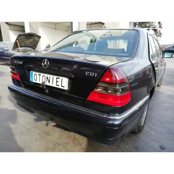 MERCEDES CLASE C (W202) BERLINA '1999 220 CDI (202.133) AZUL