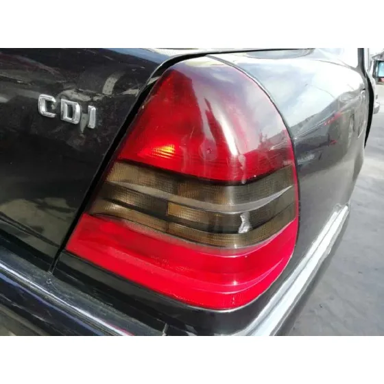 MERCEDES CLASE C (W202) BERLINA '1999 220 CDI (202.133) AZUL