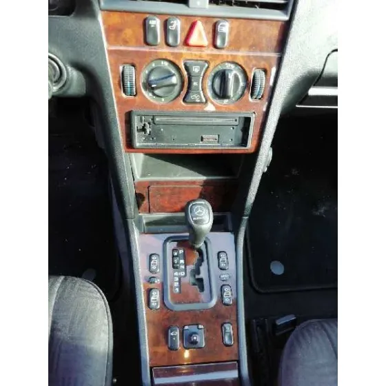 MERCEDES CLASE C (W202) BERLINA '1999 220 CDI (202.133) AZUL