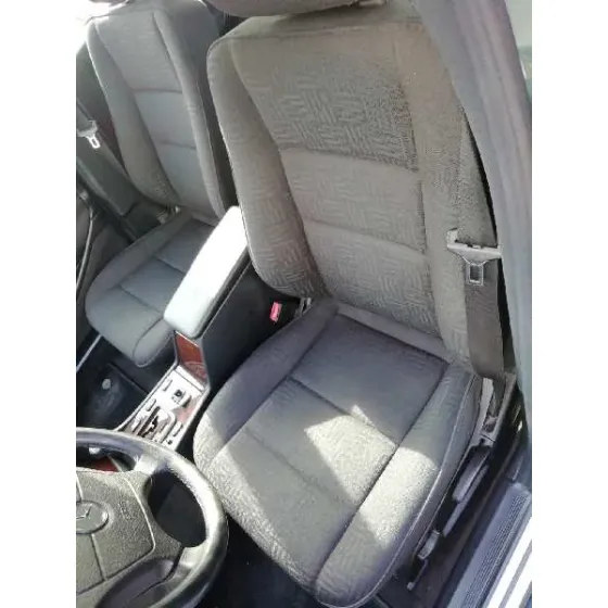 MERCEDES CLASE C (W202) BERLINA '1999 220 CDI (202.133) AZUL