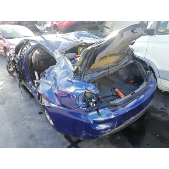 BMW SERIE 3 BERLINA (E90) '2006 320D AZUL