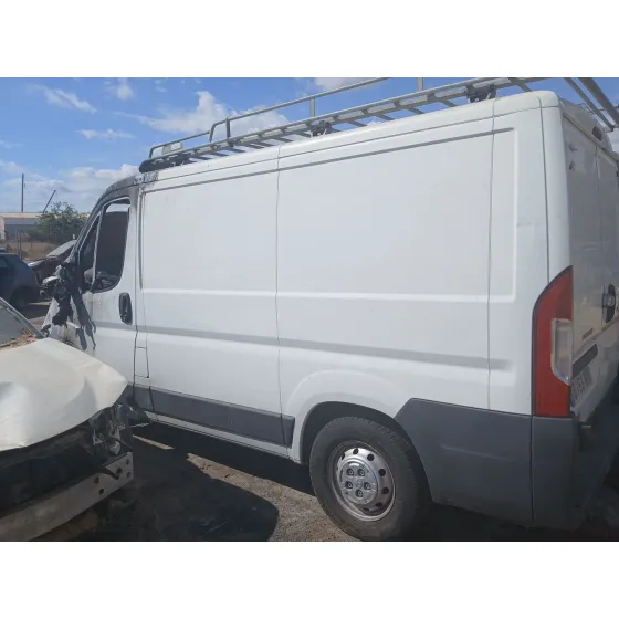 Peugeot BOXER FURGONETA 2011