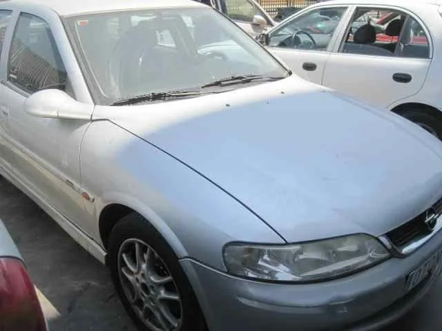 OPEL VECTRA B BERLINA '2001 COMFORT GRIS